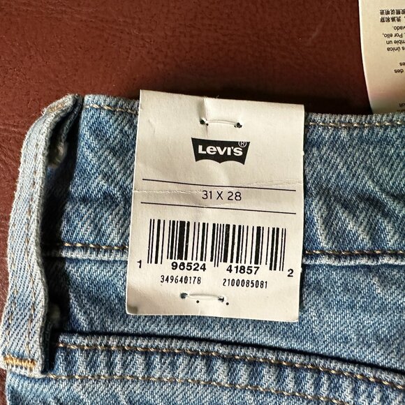 Levi's Women's Premium Wedgie Straight Jeans, Iconic Fit Size 31 NWT - Picture 8 of 12